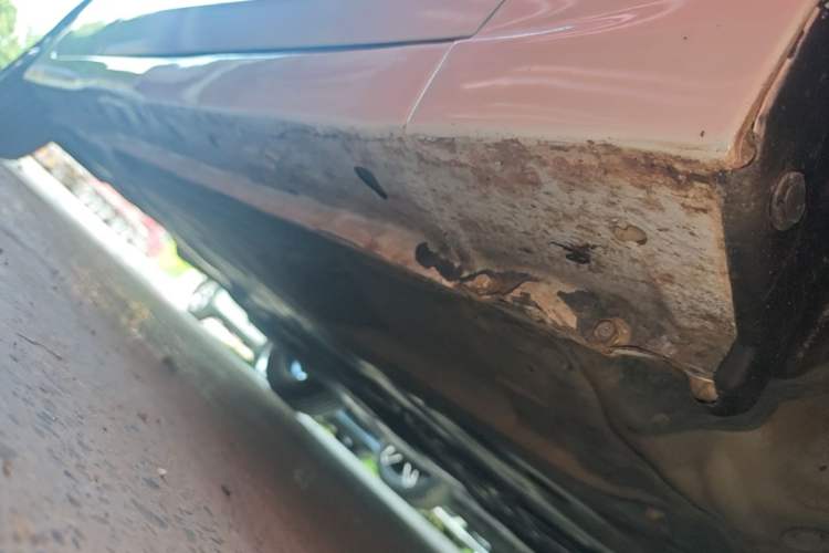 Used Mazda 3 Axela 2016 Sedan 1.5L Automatic Comfort Model Right Side Sill