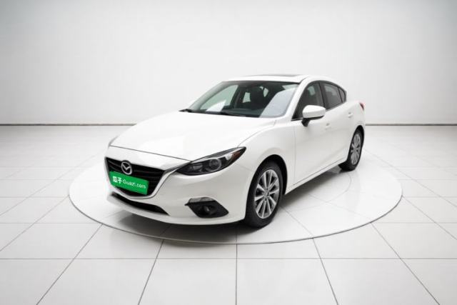 Ojetý Mazda 3 Axela 2016 Sedan 1.5L Automatic Luxury Model