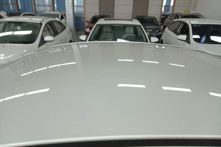 Used Mazda 3 Axela 2016 Sedan 1.5L Automatic Comfort Model Roof