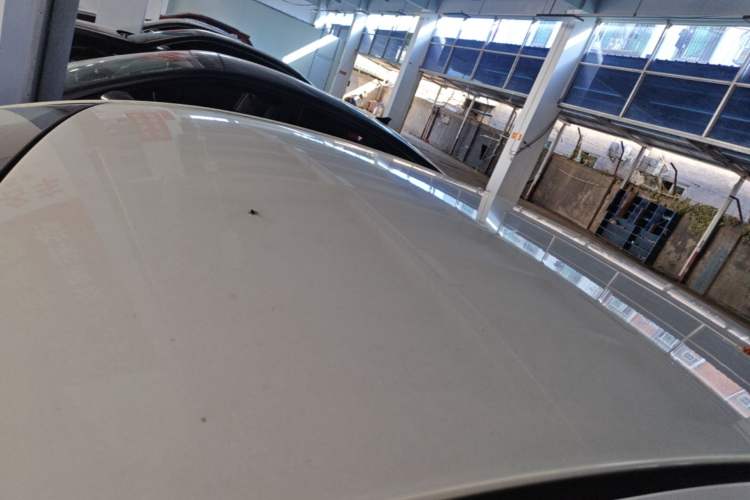 Used Mazda 3 Axela 2016 Sedan 1.5L Automatic Comfort Model Roof