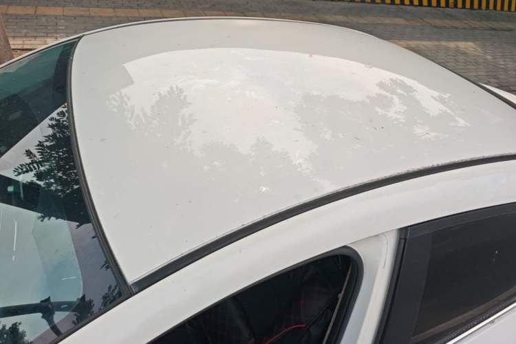 Used Mazda 3 Axela 2016 Sedan 1.5L Manual Comfort Model Roof