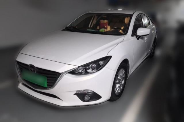 Used Mazda 3 Axela 2016 Sedan 1.5L Automatic Comfort Model