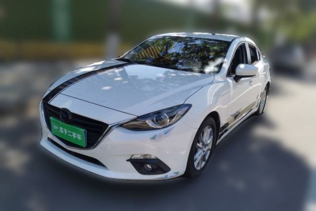 Used Mazda 3 Axela 2016 Sedan 1.5L Manual Luxury Model