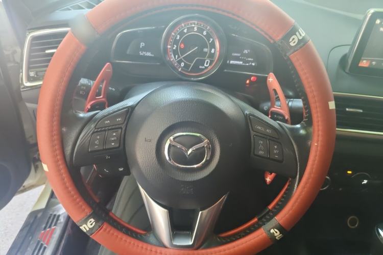 Used Mazda 3 Axela 2016 Sedan 2.0L Automatic Flagship Model Steering Wheel