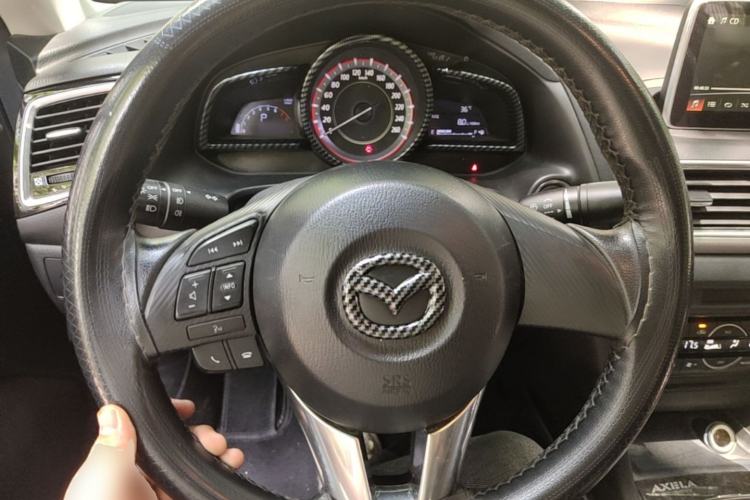 Used Mazda 3 Axela 2016 Sedan 1.5L Automatic Luxury Model Steering Wheel