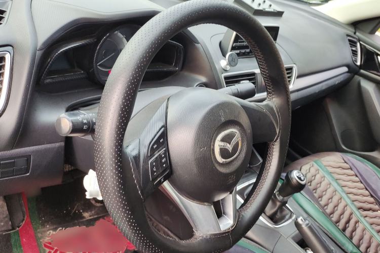 Used Mazda 3 Axela 2016 Sedan 1.5L Manual Comfort Model Steering Wheel