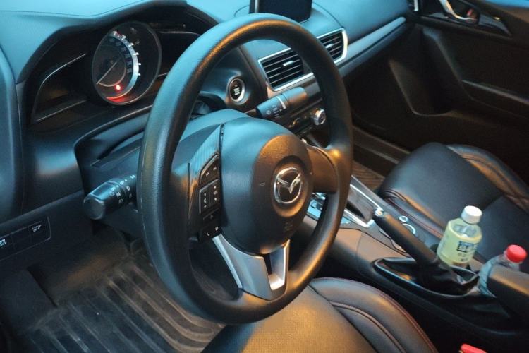 Used Mazda 3 Axela 2016 Sedan 1.5L Automatic Luxury Model Steering Wheel