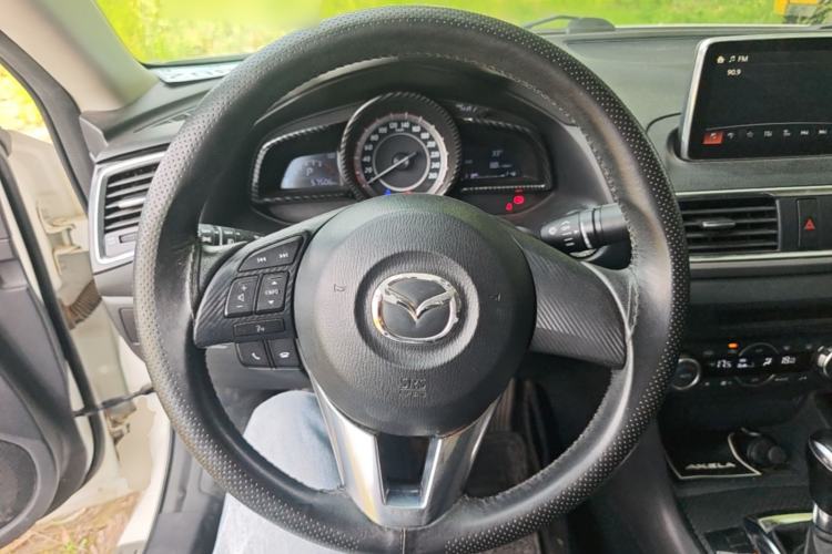 Used Mazda 3 Axela 2016 Sedan 1.5L Automatic Luxury Model Steering Wheel