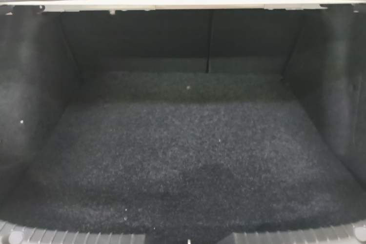 Used Mazda 3 Axela 2016 Sedan 1.5L Automatic Comfort Model Trunk
