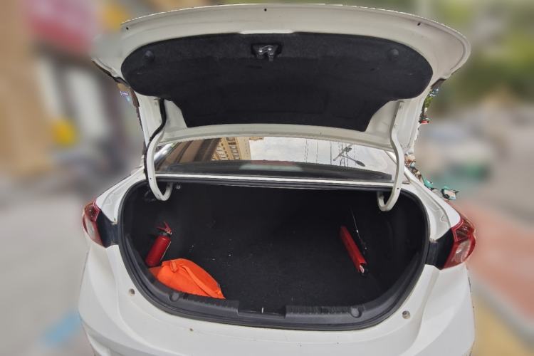 Used Mazda 3 Axela 2016 Sedan 1.5L Automatic Luxury Model Trunk