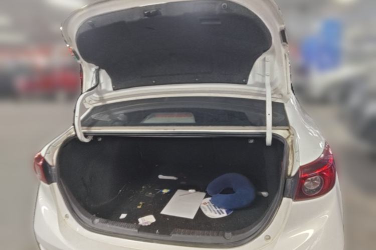 Used Mazda 3 Axela 2016 Sedan 1.5L Manual Comfort Model Trunk