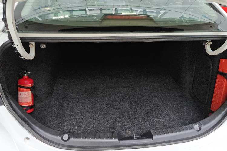 Used Mazda 3 Axela 2016 Sedan 1.5L Automatic Comfort Model Trunk