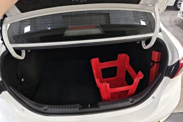 Used Mazda 3 Axela 2016 Sedan 1.5L Automatic Comfort Model Trunk
