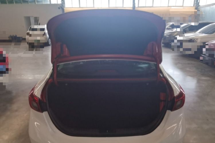 Used Mazda 3 Axela 2016 Sedan 1.5L Automatic Luxury Model Trunk
