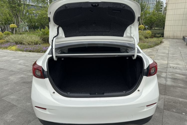 Used Mazda 3 Axela 2016 Sedan 1.5L Manual Comfort Model Trunk