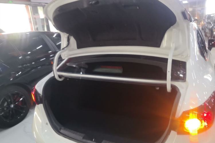Used Mazda 3 Axela 2016 Sedan 1.5L Automatic Comfort Model Trunk