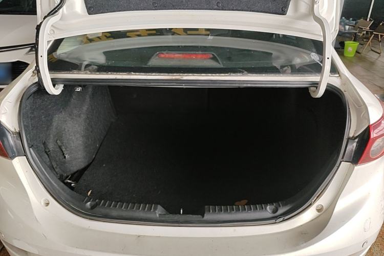 Used Mazda 3 Axela 2016 Sedan 1.5L Automatic Comfort Model Trunk