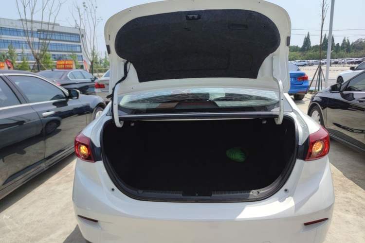 Used Mazda 3 Axela 2016 Sedan 1.5L Automatic Comfort Model Trunk