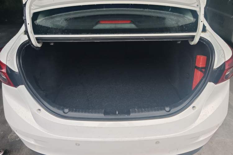 Used Mazda 3 Axela 2016 Sedan 1.5L Automatic Comfort Model Trunk