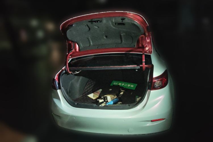 Used Mazda 3 Axela 2016 Sedan 1.5L Automatic Luxury Model Trunk
