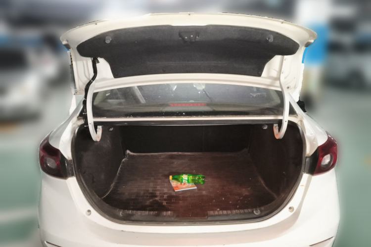 Used Mazda 3 Axela 2016 Sedan 1.5L Manual Comfort Model Trunk