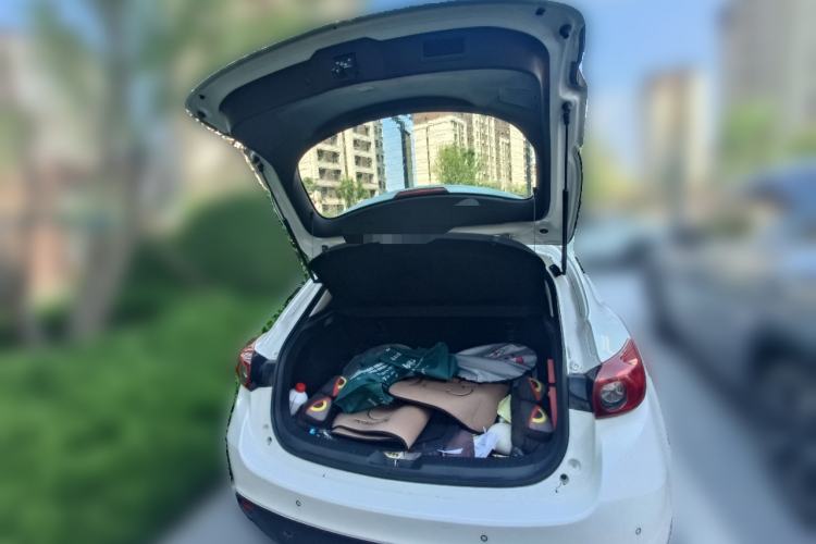 Used Mazda 3 Axela 2016 Hatchback 1.5L Automatic Luxury Model Trunk