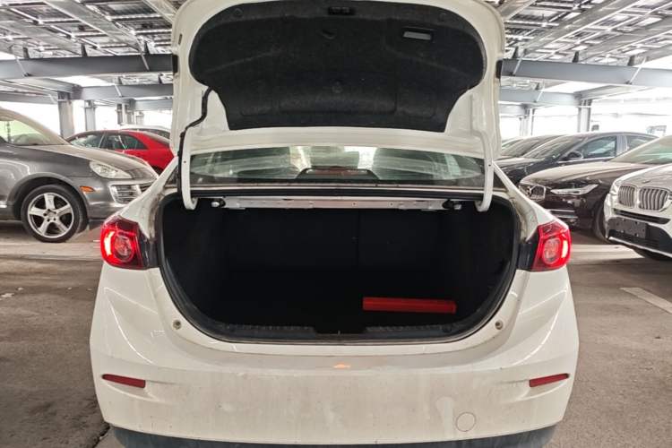 Used Mazda 3 Axela 2016 Sedan 1.5L Automatic Comfort Model Trunk