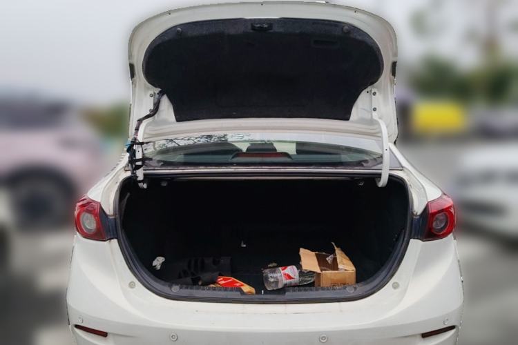 Used Mazda 3 Axela 2016 Sedan 1.5L Automatic Comfort Model Trunk