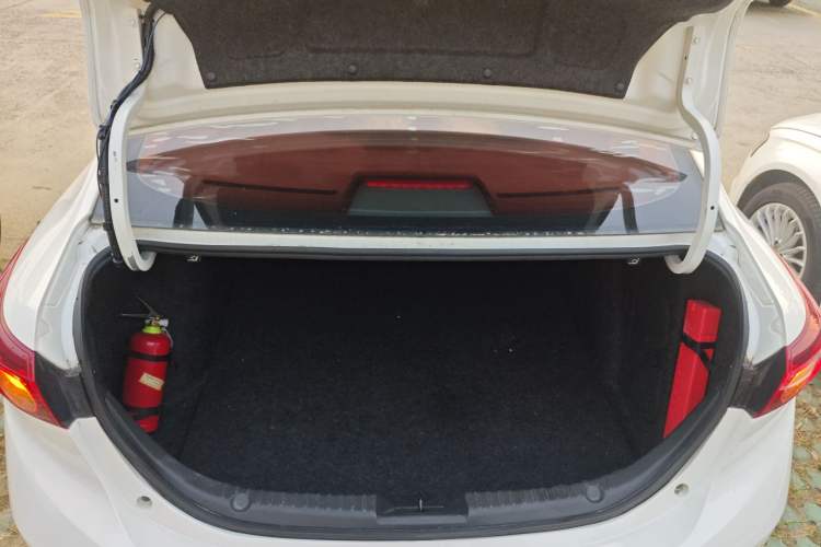 Used Mazda 3 Axela 2016 Sedan 1.5L Automatic Comfort Model Trunk