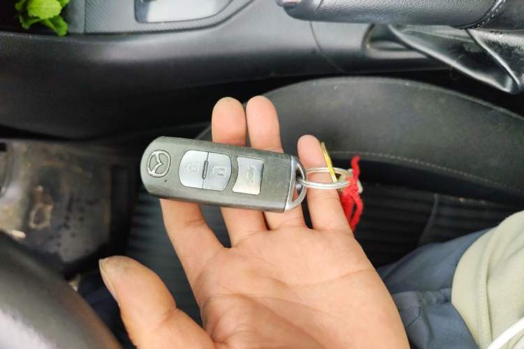 Used Mazda 3 Axela 2016 Sedan 1.5L Automatic Comfort Model Vehicle Key