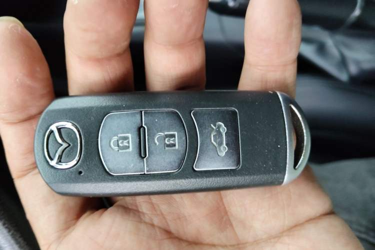 Used Mazda 3 Axela 2016 Sedan 1.5L Automatic Comfort Model Vehicle Key