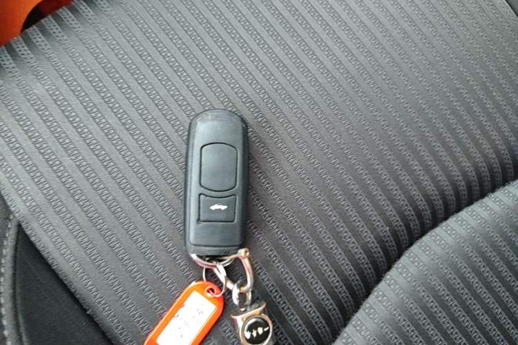 Used Mazda 3 Axela 2016 Sedan 1.5L Automatic Comfort Model Vehicle Key