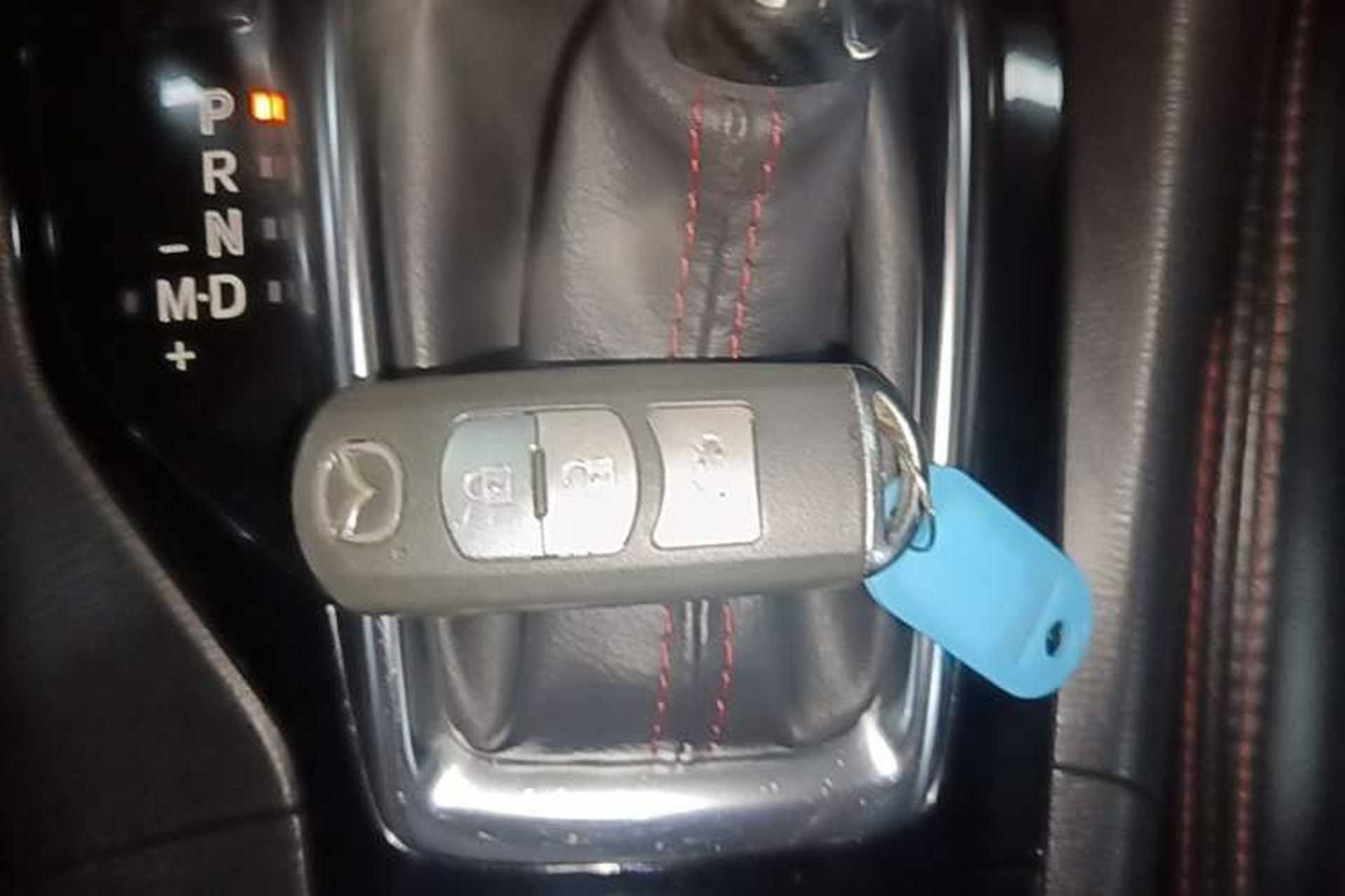 Used Mazda 3 Axela 2016 Sedan 2.0L Automatic Flagship Model Vehicle Key