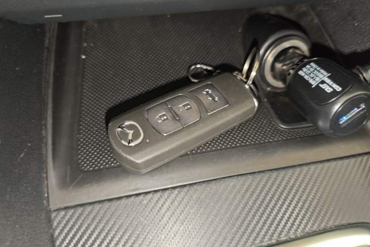 Used Mazda 3 Axela 2016 Sedan 1.5L Automatic Comfort Model Vehicle Key