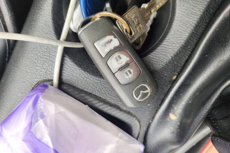 Used Mazda 3 Axela 2016 Sedan 1.5L Manual Comfort Model Vehicle Key