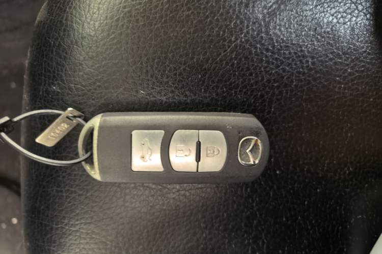 Used Mazda 3 Axela 2016 Sedan 1.5L Automatic Comfort Model Vehicle Key