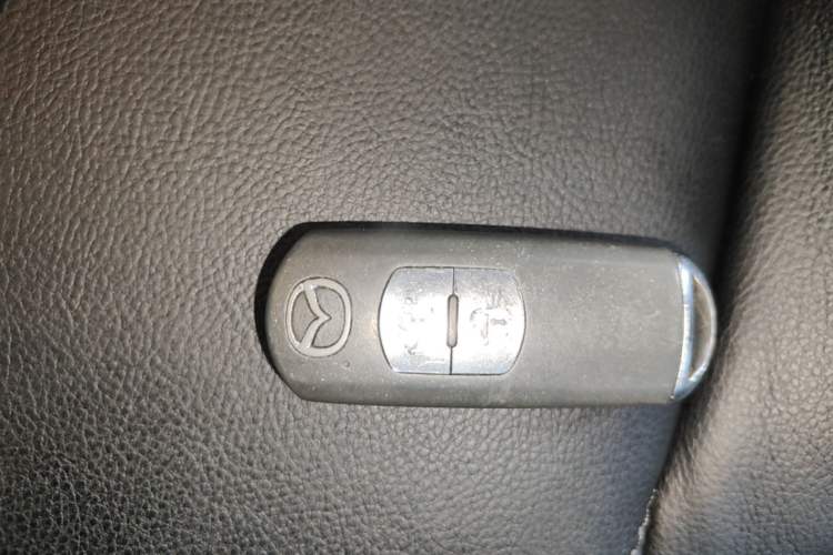 Used Mazda 3 Axela 2016 Hatchback 1.5L Automatic Comfort Model Vehicle Key