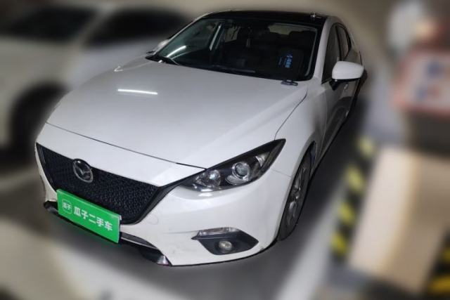 Used Mazda 3 Axela 2016 Sedan 1.5L Automatic Luxury Model