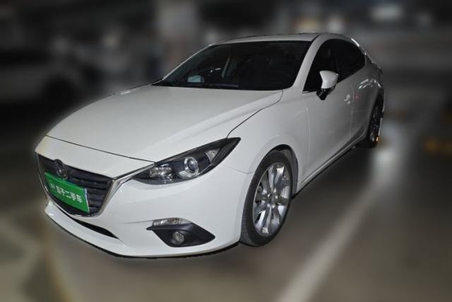 Used Mazda 3 Axela 2016 Sedan 2.0L Automatic Sport Model