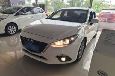 Used Mazda 3 Axela 2016 Sedan 1.5L Automatic Comfort Model