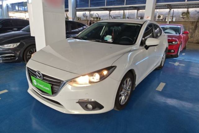 Used Mazda 3 Axela 2016 Sedan 1.5L Automatic Comfort Model