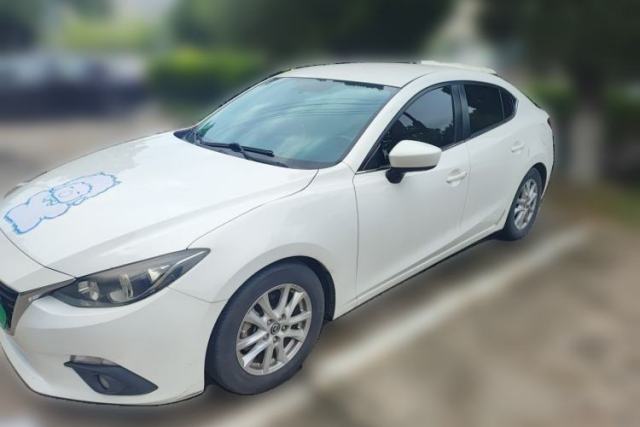Used Mazda 3 Axela 2016 Sedan 1.5L Manual Comfort Model