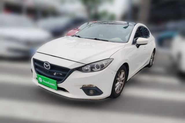 Used Mazda 3 Axela 2016 Sedan 1.5L Automatic Comfort Model