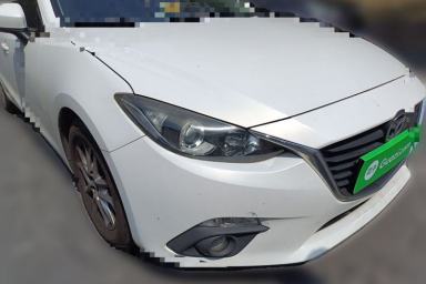 Used Mazda 3 Axela 2016 Sedan 1.5L Automatic Comfort Model