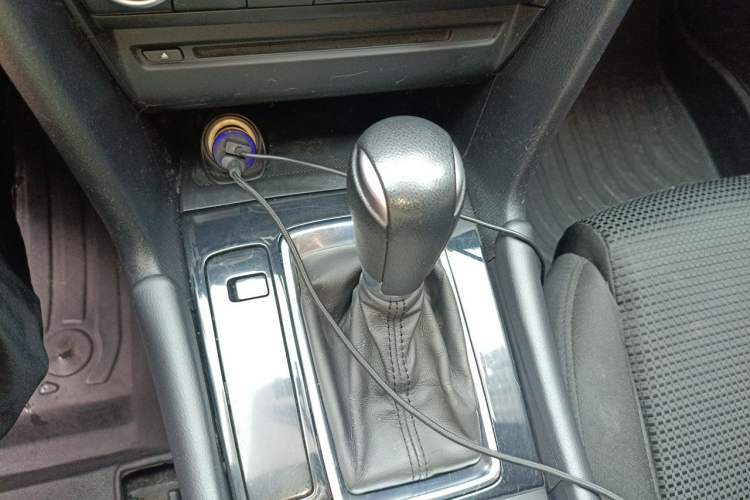 Used Mazda 3 Axela 2017 Sedan 1.5L Automatic Luxury Model Emission Standard China V Gear Lever