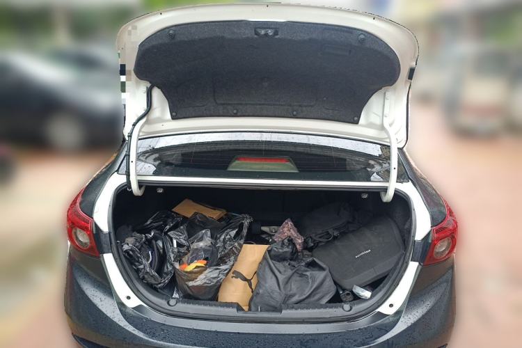 Used Mazda 3 Axela 2017 Sedan 1.5L Automatic Luxury Model Emission Standard China V Trunk