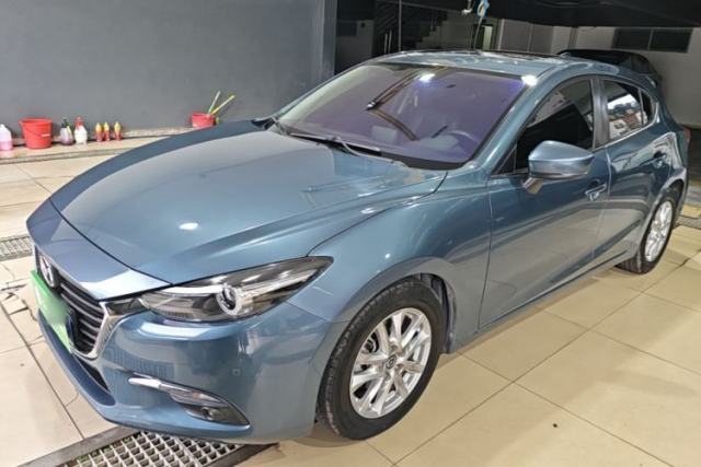 Used Mazda 3 Axela 2017 Hatchback 1.5L Automatic Luxury Model Emission Standard China V
