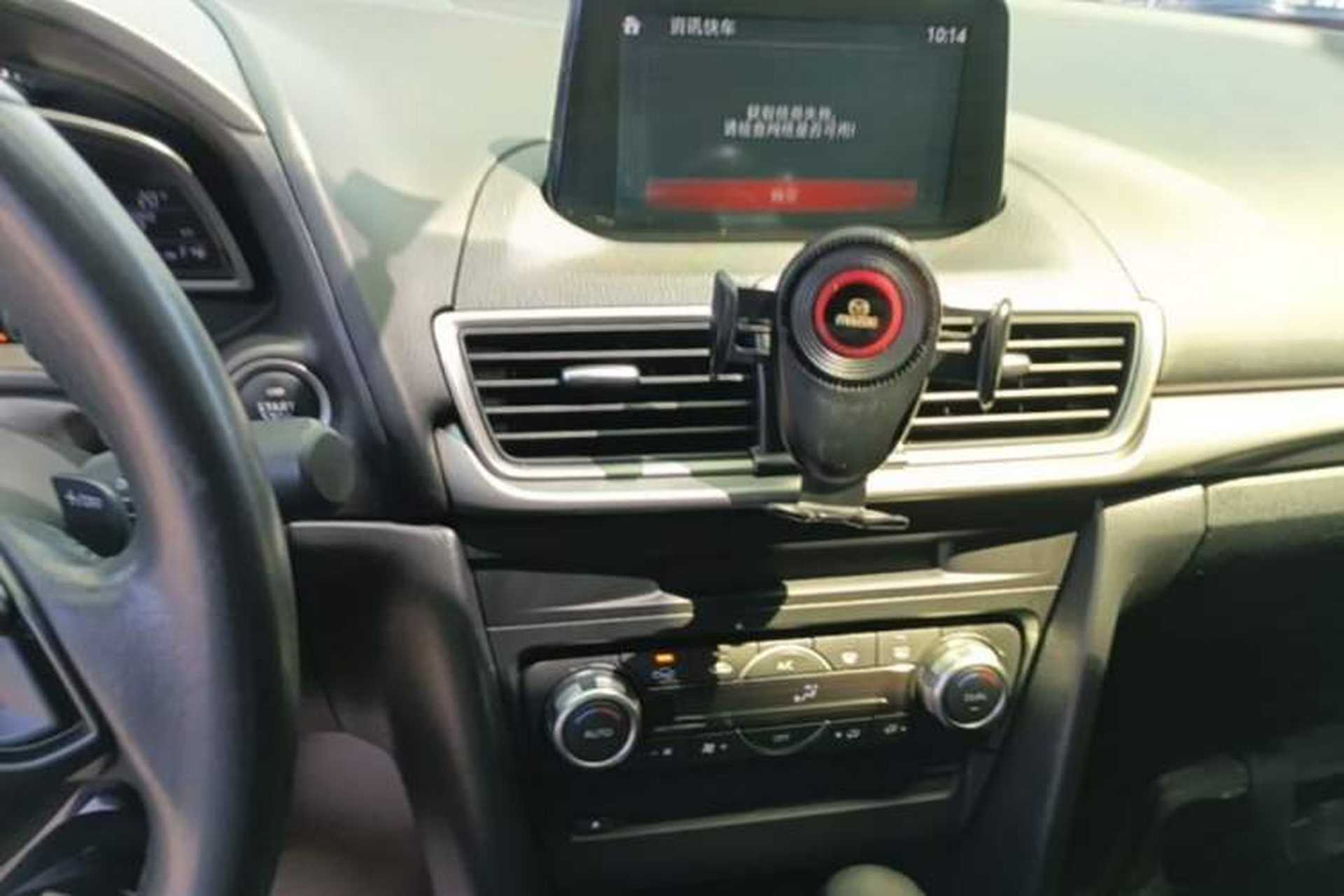 Used Mazda 3 Axela 2017 Hatchback 2.0L Automatic Luxury Model Emission Standard China V Audio And AC Panel