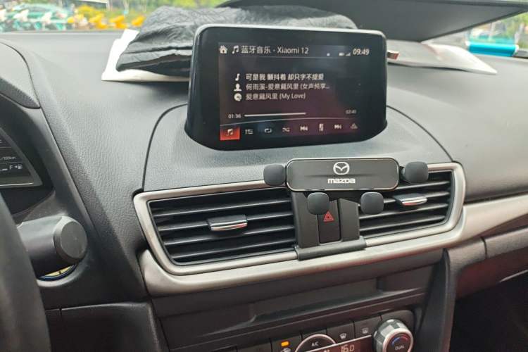Used Mazda 3 Axela 2017 Sedan 1.5L Automatic Luxury Model Emission Standard China V Audio And AC Panel