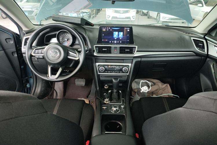 Used Mazda 3 Axela 2017 Sedan 1.5L Automatic Luxury Model Emission Standard China V Center Console